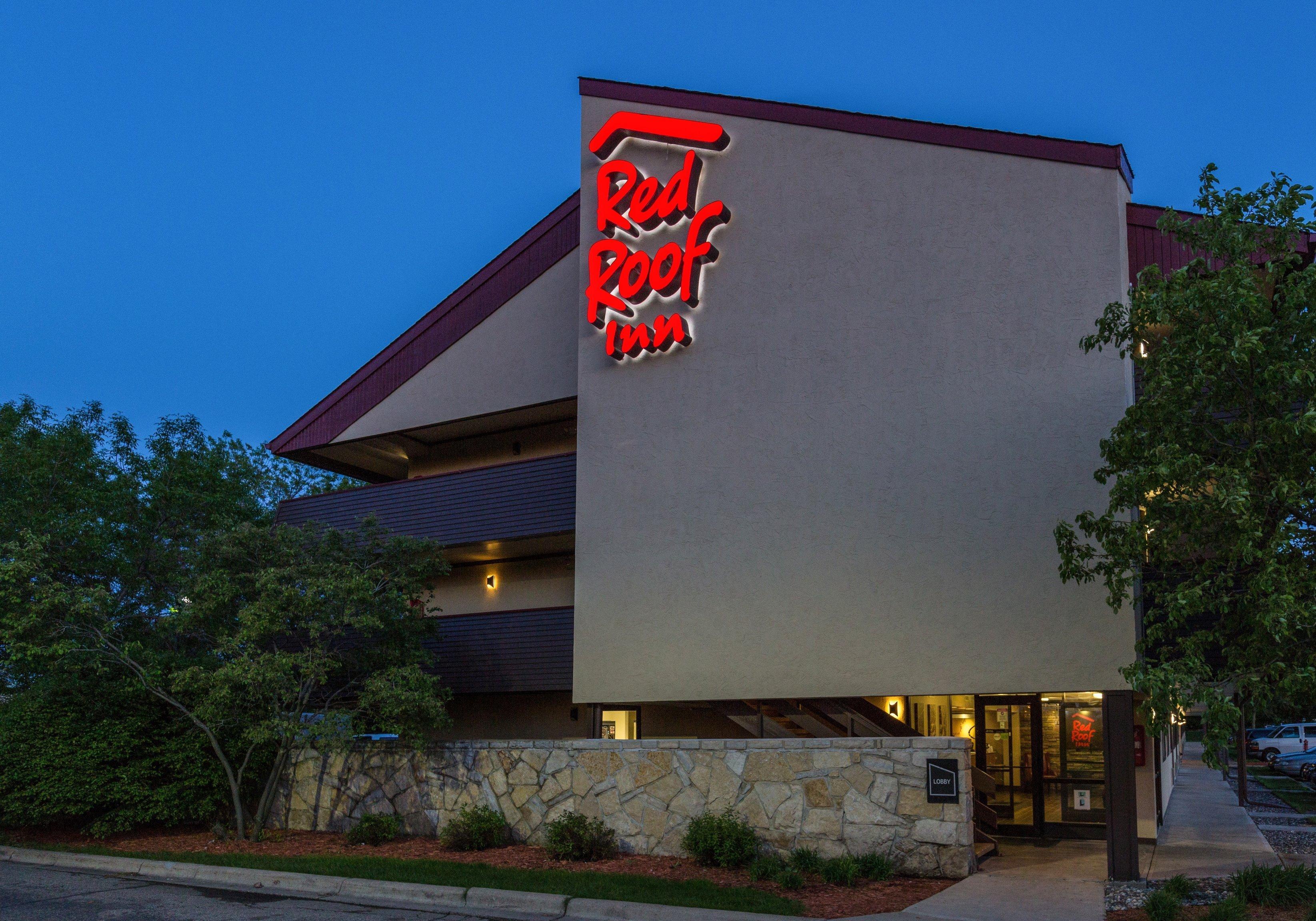 Red Roof Inn Minneapolis Plymouth Exterior photo